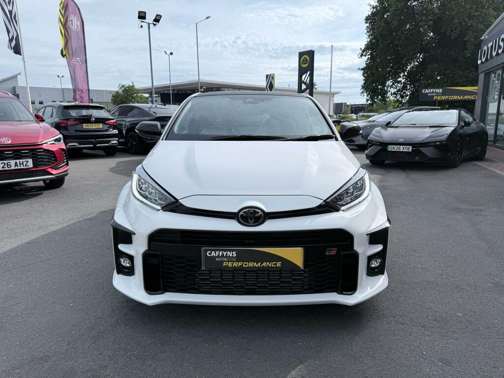 Toyota Yaris 1.6T Gr Circuit Hatchback Awd Eu GK26XOE White #2