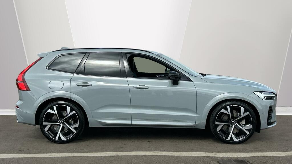 Volvo XC60 Black Edition Ultra T8 Awd Plug-in Hybrid GU26RKK Grey #3