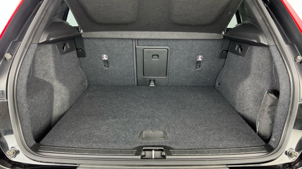 Volvo XC40 Recharge Core Single 69Kwh OU23LLN Black #5