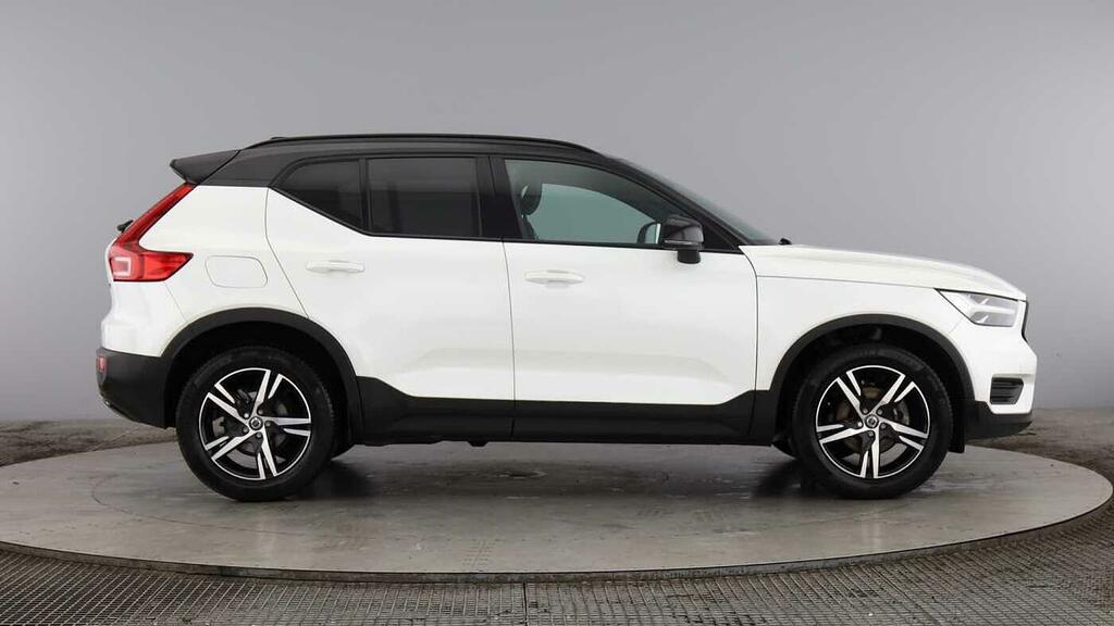 Volvo XC40 R-design T3 Climate Pack Under 9000 Miles White #2
