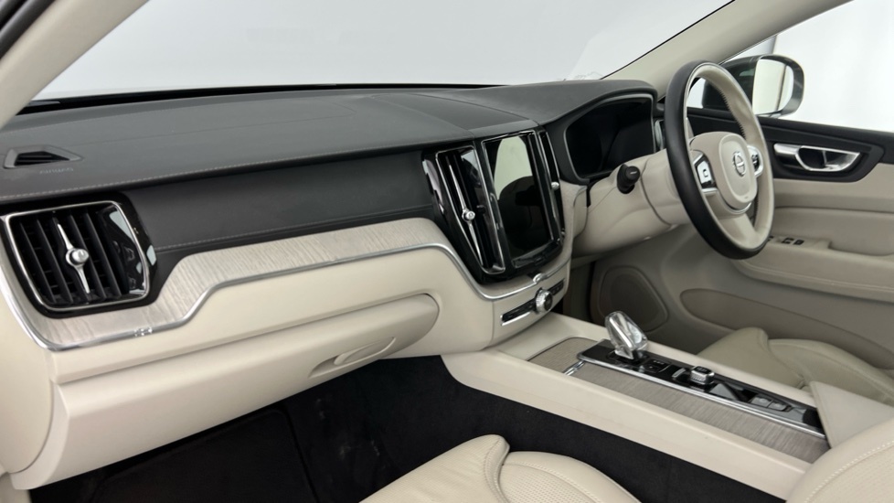 Volvo XC60 Inscription B5 Awd Mild Hybrid Great Specificatio P022OML Grey #6