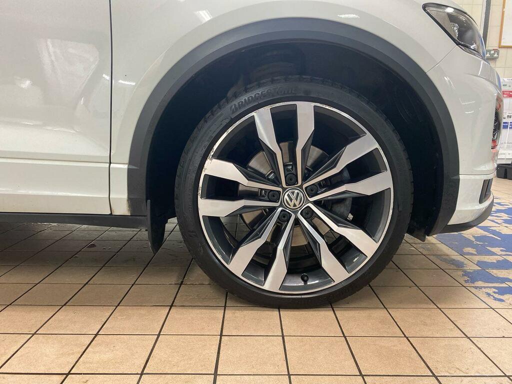Volkswagen T-Roc 1.5 Tsi Evo R-line GY68VLM White #6