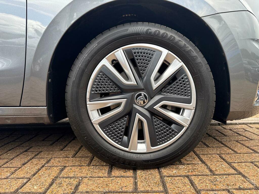 Skoda Fabia 1.0 Tsi Se L Euro 6 Ss GL73WXS Grey #6