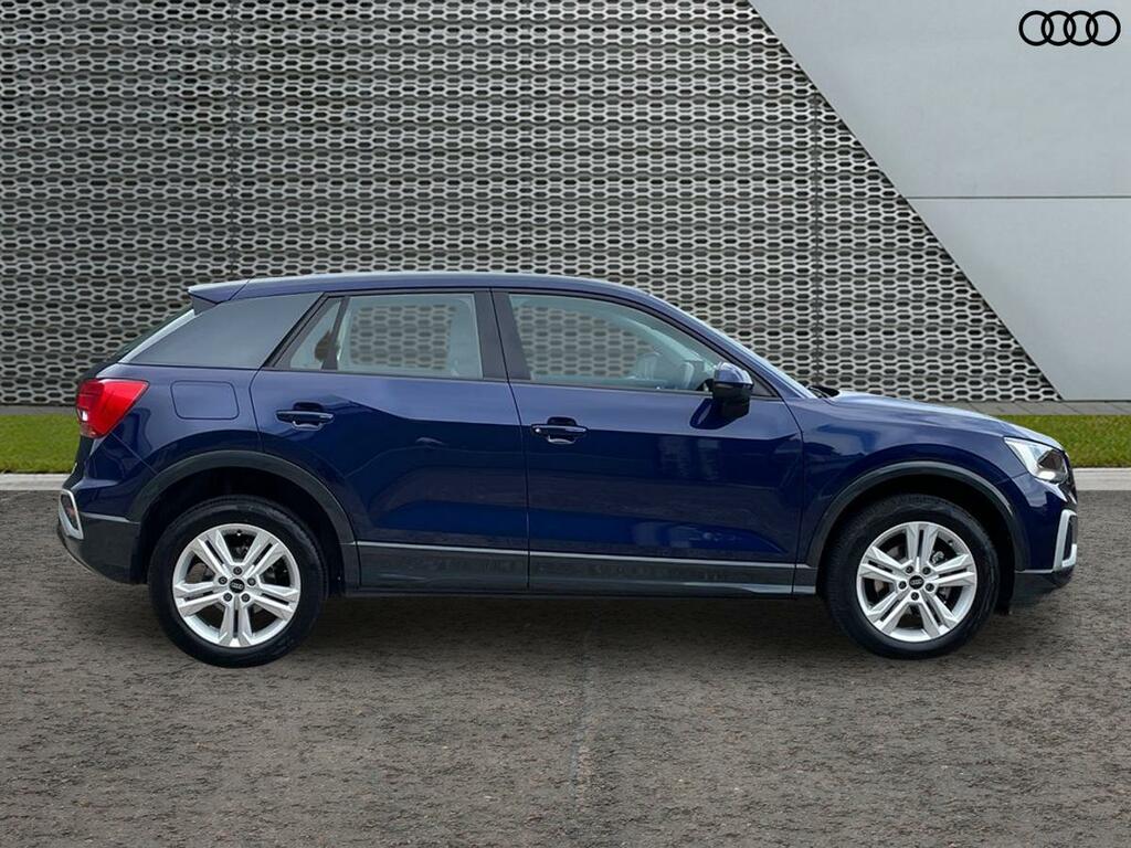 Audi Q2 Sport 35 Tfsi 150 Ps 6-Speed Blue #4
