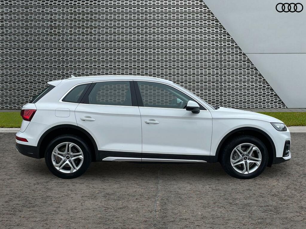 Audi Q5 Sport 45 Tfsi Quattro 265 Ps S Tronic FL23GHF White #4