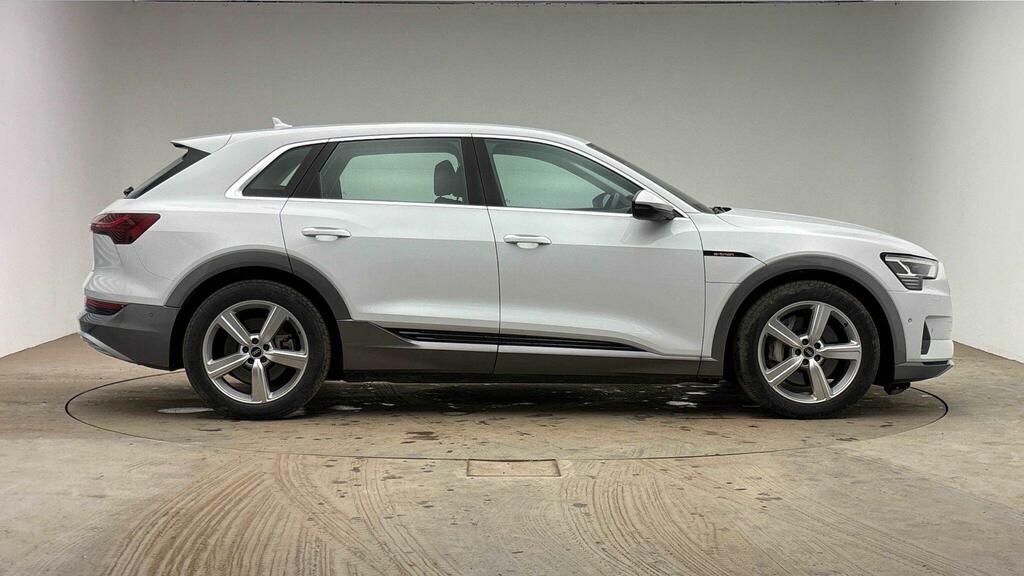 Audi E-tron 55 Technik Quattro 95Kwh 11Kw Charger White #3