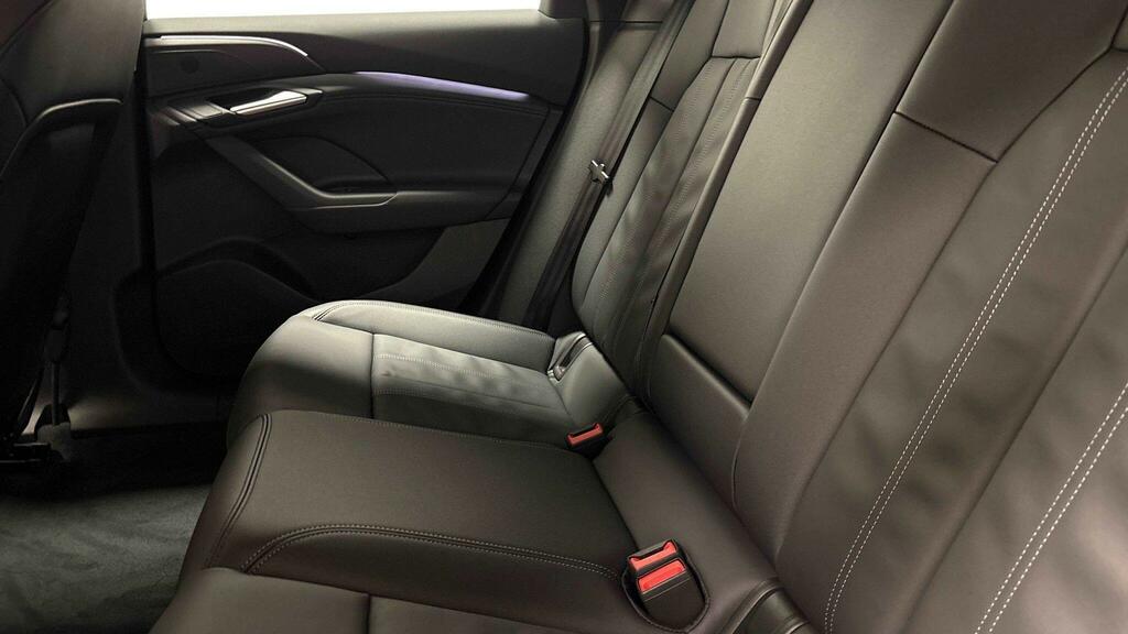 Audi A6 100Kwh Performance Sport Grey #6
