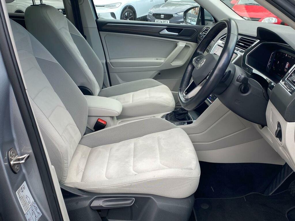 Volkswagen Tiguan Allspace 2.0 Tdi Elegance Suv Dsg 4Motion Black #27