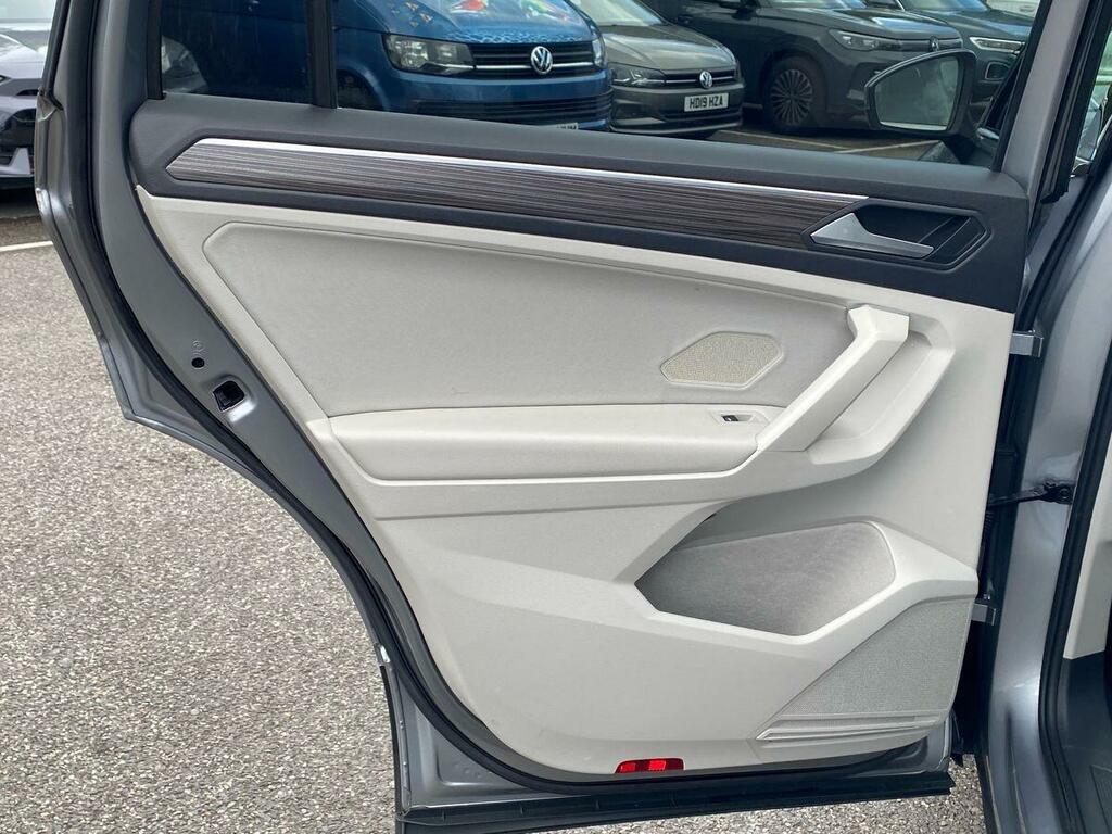 Volkswagen Tiguan Allspace 2.0 Tdi Elegance Suv Dsg 4Motion Black #16