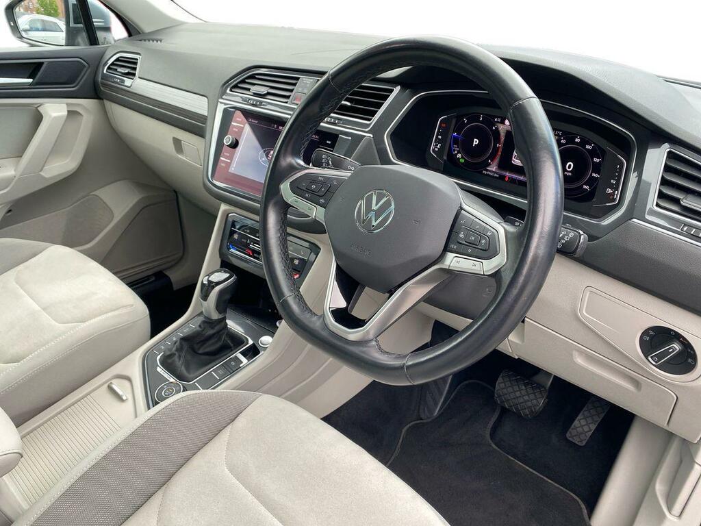 Volkswagen Tiguan Allspace 2.0 Tdi Elegance Suv Dsg 4Motion Black #12