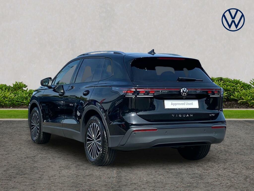 Volkswagen Tiguan 1.5 Etsi 150 Match Dsg  Black #2