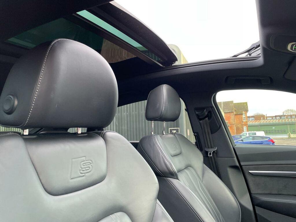 Audi E-tron Base Blue #30