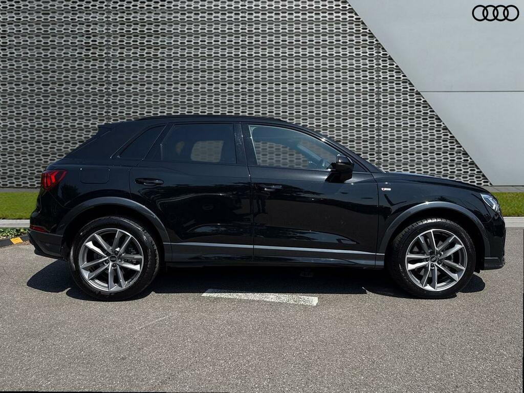 Audi Q3 Black Edition 45 Tfsi E 245 Ps S Tronic Black #5