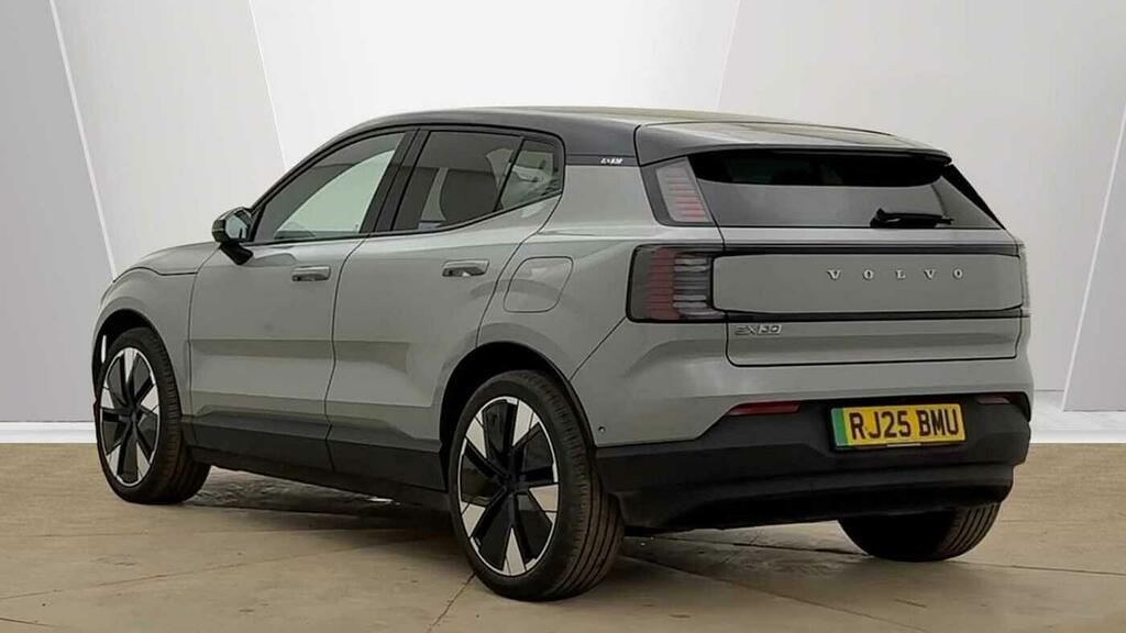 Volvo EX30 Ultra Twin Motor Performance Sunroof Pilot Assist Grey #5
