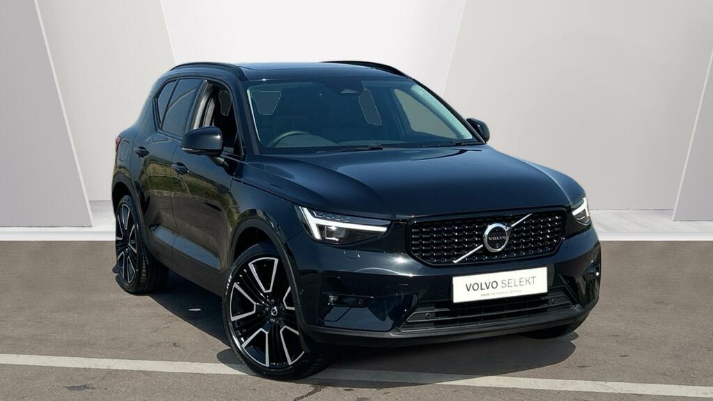 Volvo XC40 B3 Ultra Dark Mhev Employees Car Sunroof Pilot A OV75DFU Black