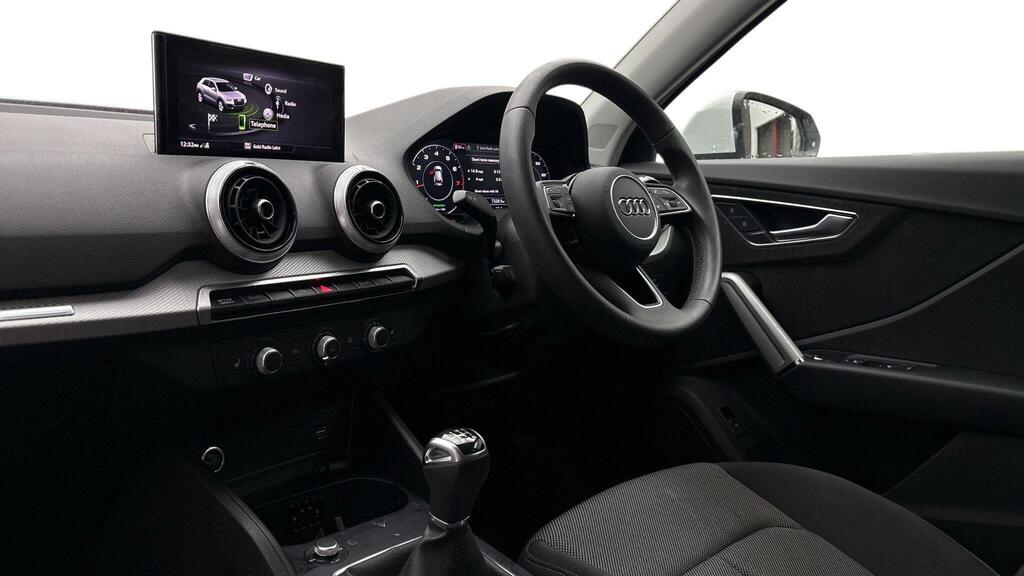 Audi Q2 Sport 35 Tfsi 150 Ps 6-Speed White #6