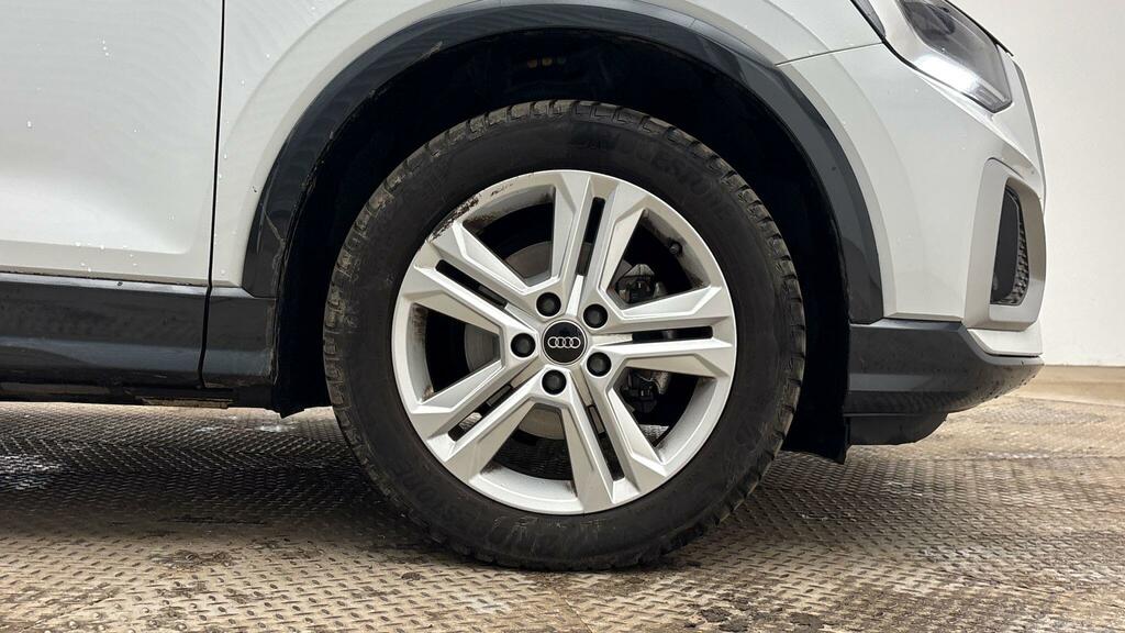 Audi Q2 Sport 35 Tfsi 150 Ps 6-Speed White #4