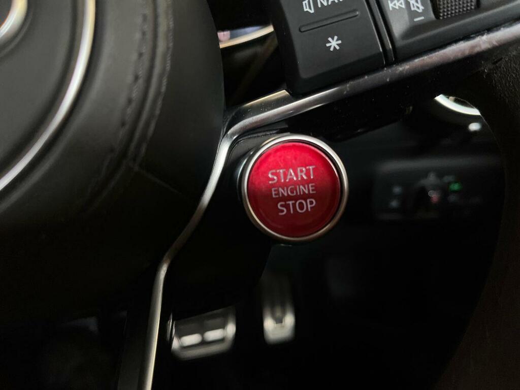 Audi TT RS Tt Rs Tfsi Quattro Vorsprung S Tronic Black #14