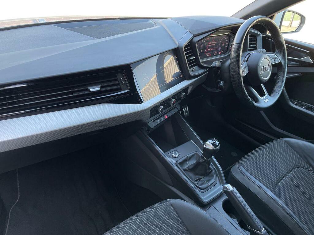 Audi A1 S Line 25 Tfsi 95 Ps 5-Speed CA24VVK White #2