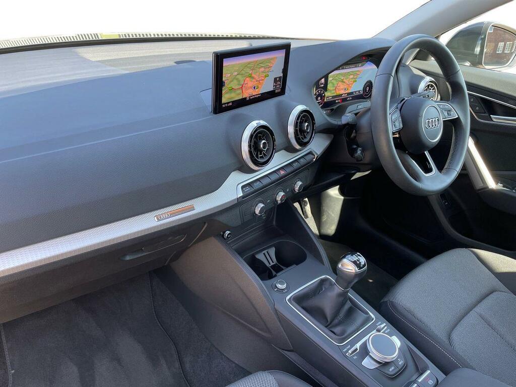 Audi Q2 Sport 30 Tfsi 110 Ps 6-Speed Grey #2