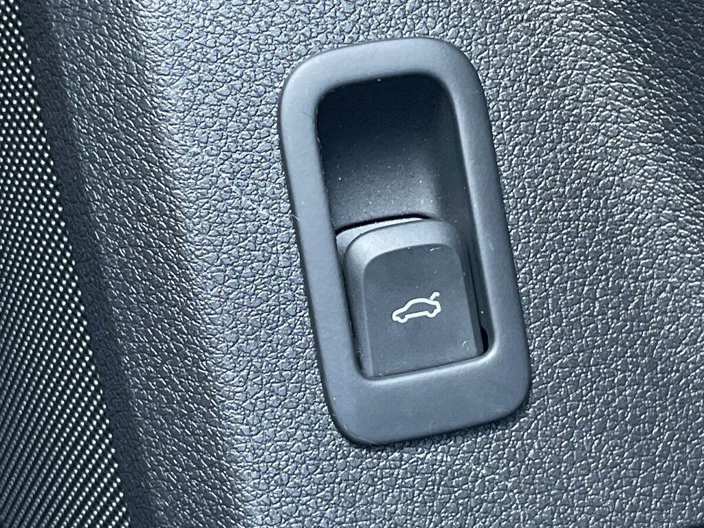 Audi Q2 35 Tfsi Black Edition S Tronic White #25