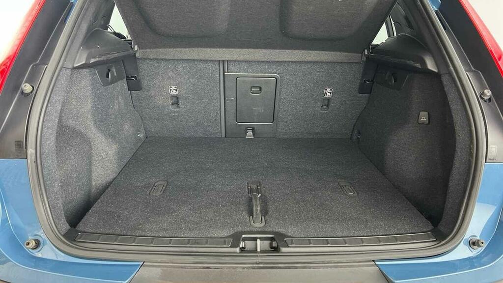 Volvo XC40 Plus B3 Mild Hybrid Dark Low Mileage BG23HLK Blue #5