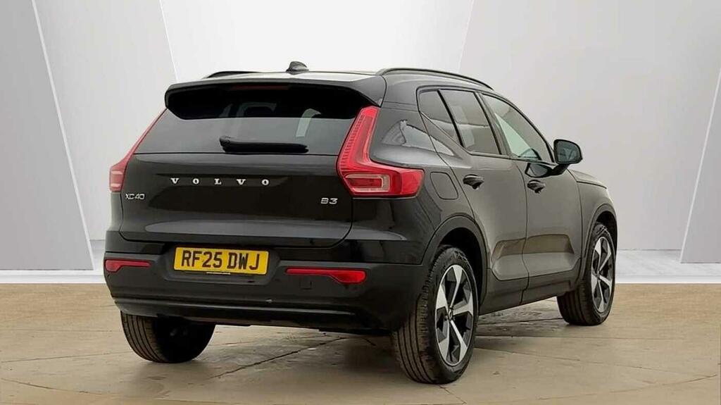 Volvo XC40 2.0 B3 Mhev Plus Dark Suv Hybrid Dct Au Black #3