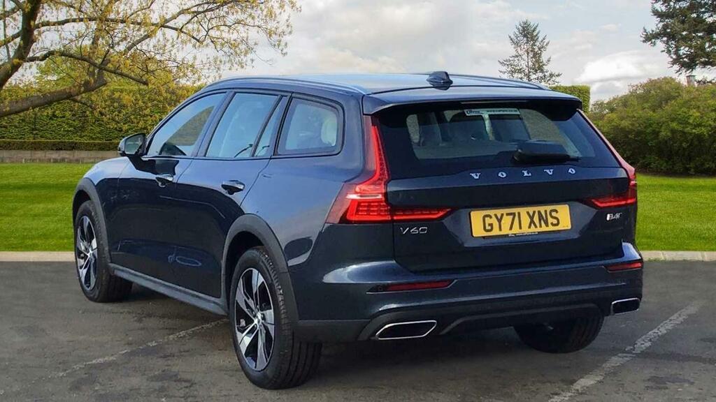 Volvo V60 Momentum, B3 Mild Hybrid Grey #44