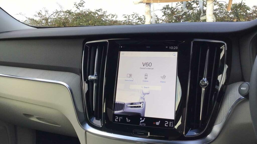 Volvo V60 Momentum, B3 Mild Hybrid Grey #66