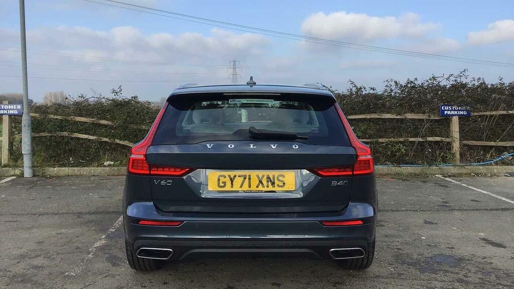 Volvo V60 Momentum, B3 Mild Hybrid Grey #39
