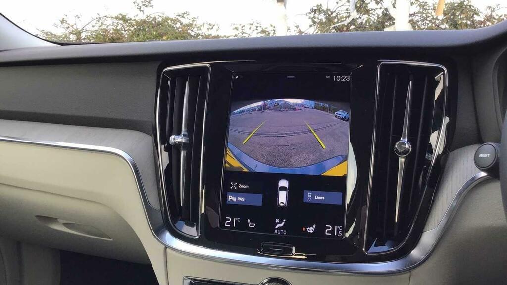 Volvo V60 Momentum, B3 Mild Hybrid Grey #65