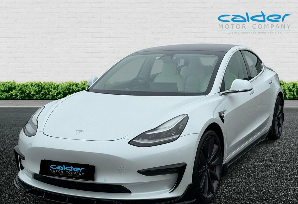 Tesla Model 3 Dual Motor Performance Saloon LG70WVH White #3