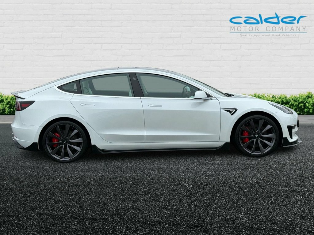 Tesla Model 3 Dual Motor Performance Saloon LG70WVH White #6