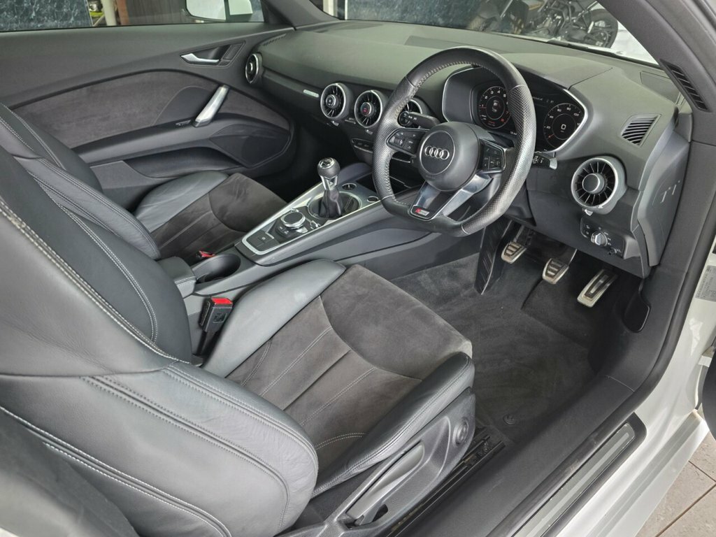 Audi TT 1.8L S Line White