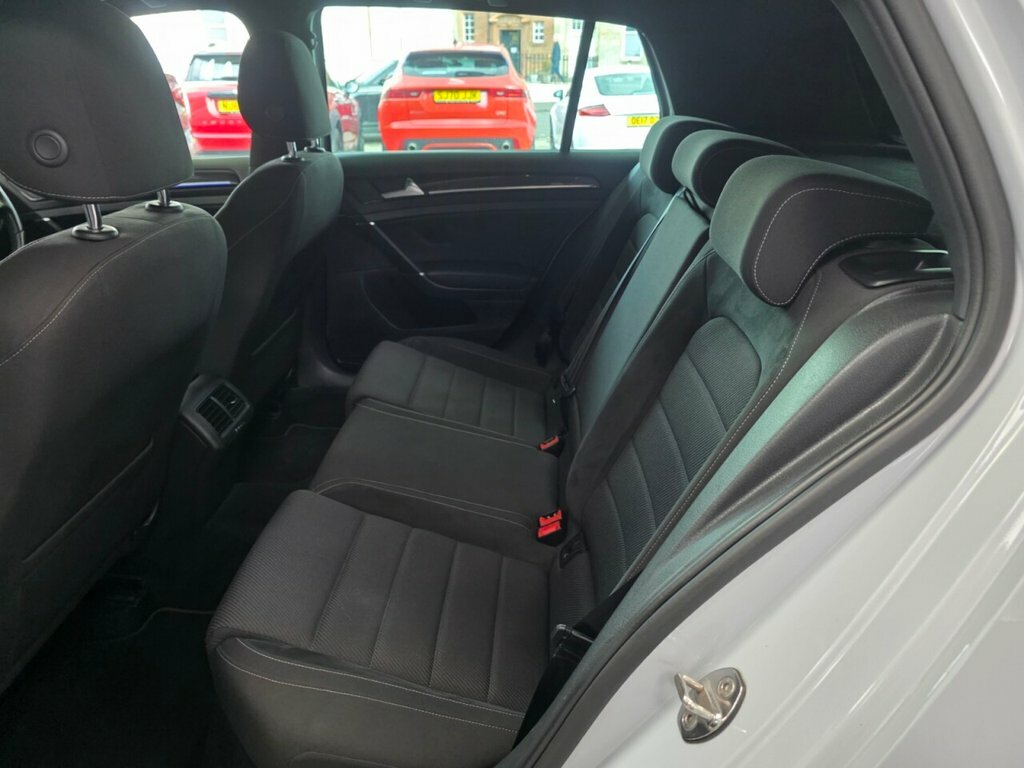 Volkswagen Golf 2L R VK19LNF Silver #6