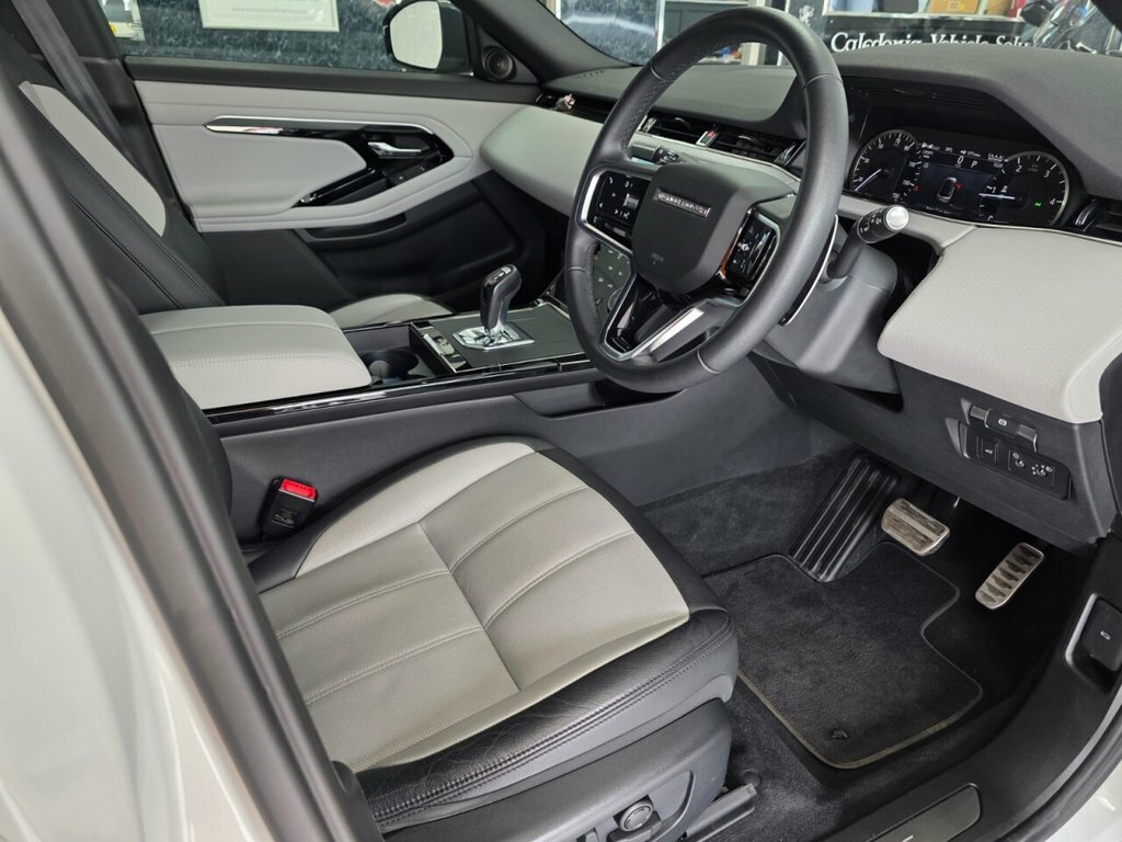 Land Rover Range Rover Evoque 2L R-dynamic S White