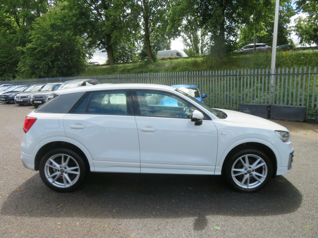 Audi Q2 Tfsi S Line  #3