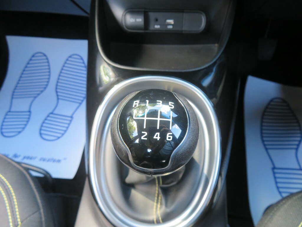 Kia Soul Crdi Maxx Yellow #17