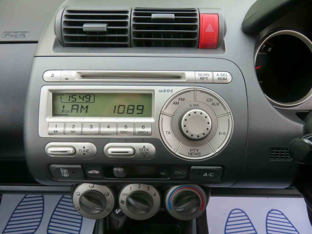 Honda Jazz Dsi Se Silver #17