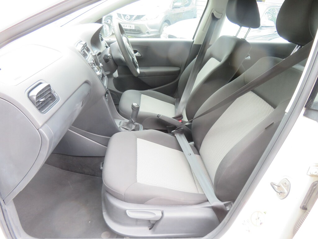 Volkswagen Polo 1.4 Sel Black #10