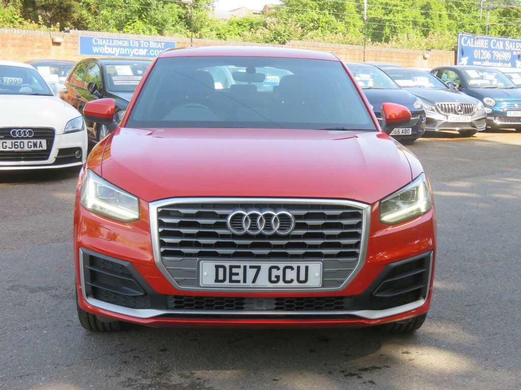 Audi Q2 Tfsi S Line DE17GCU Orange #2
