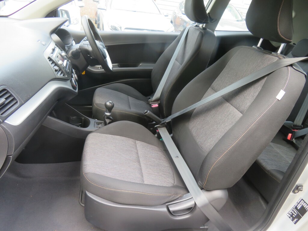 Kia Picanto 3 Green #10