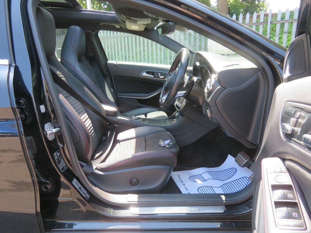 Mercedes-Benz 200 C 200 Se Executive Edition White #11