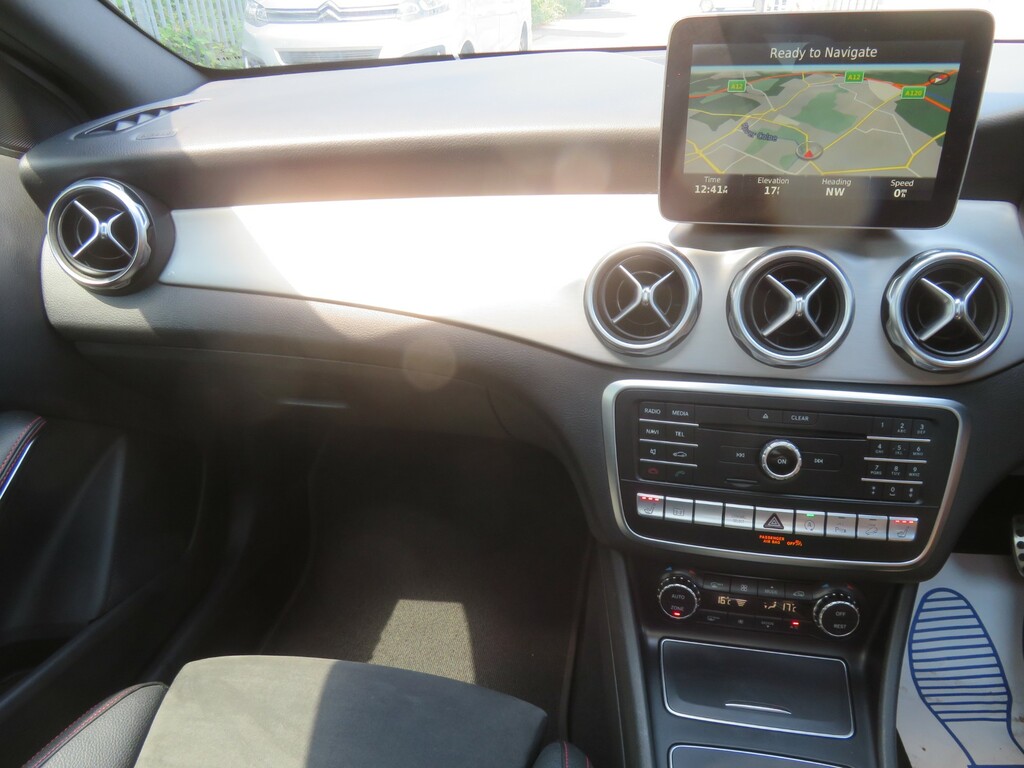 Mercedes-Benz 200 C 200 Se Executive Edition White #15