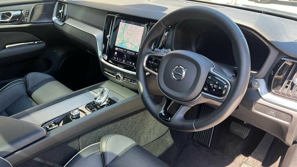 Volvo V60 2.0 Ultimate, B4 Mild Hybrid, Dark Sunroo  #4