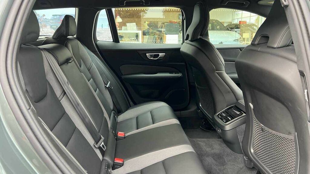 Volvo V60 2.0 Plus, B4 Mild Hybrid, Dark Camera, Ca HT25NOF #6