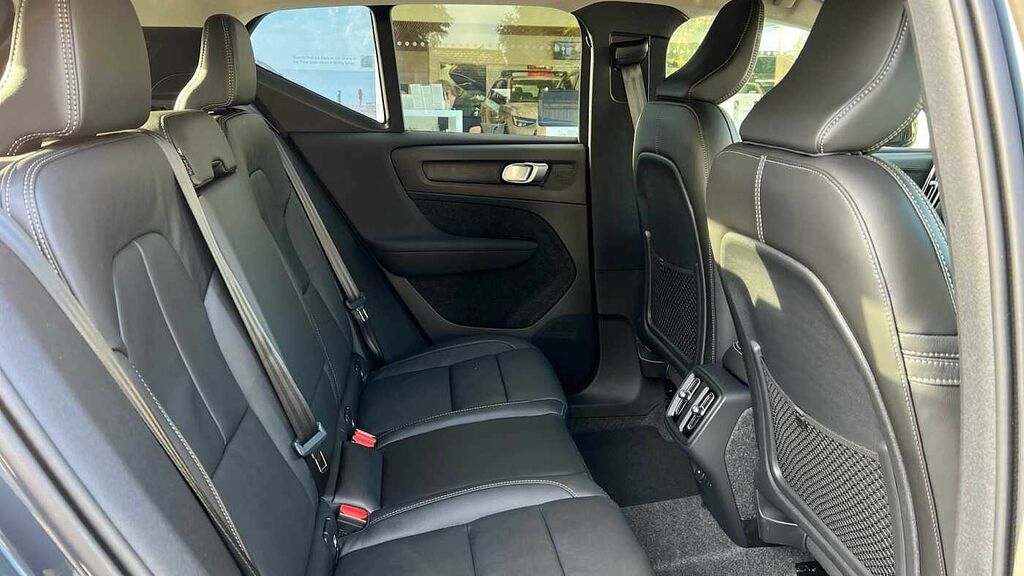 Volvo XC40 2.0 Plus, B3 Mild Hybrid, Dark Leather, 3 HV75GNU #6
