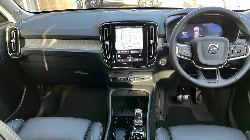 Volvo XC40 2.0 Plus, B3 Mild Hybrid, Dark Leather, 3 HV75GNU #5