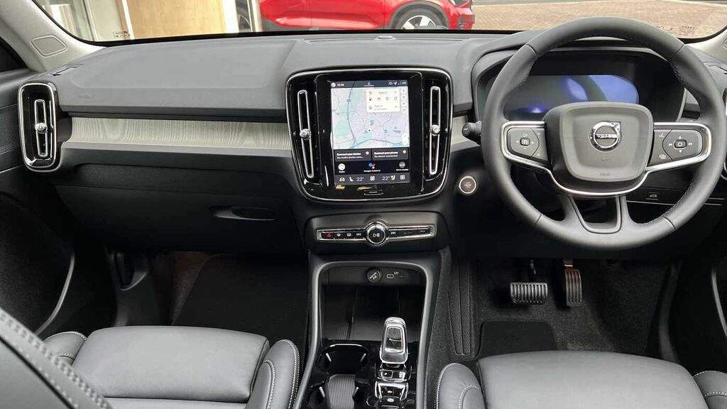 Volvo XC40 2.0 Plus, B3 Mild Hybrid, Dark Leather, 3 HV75GAX #5