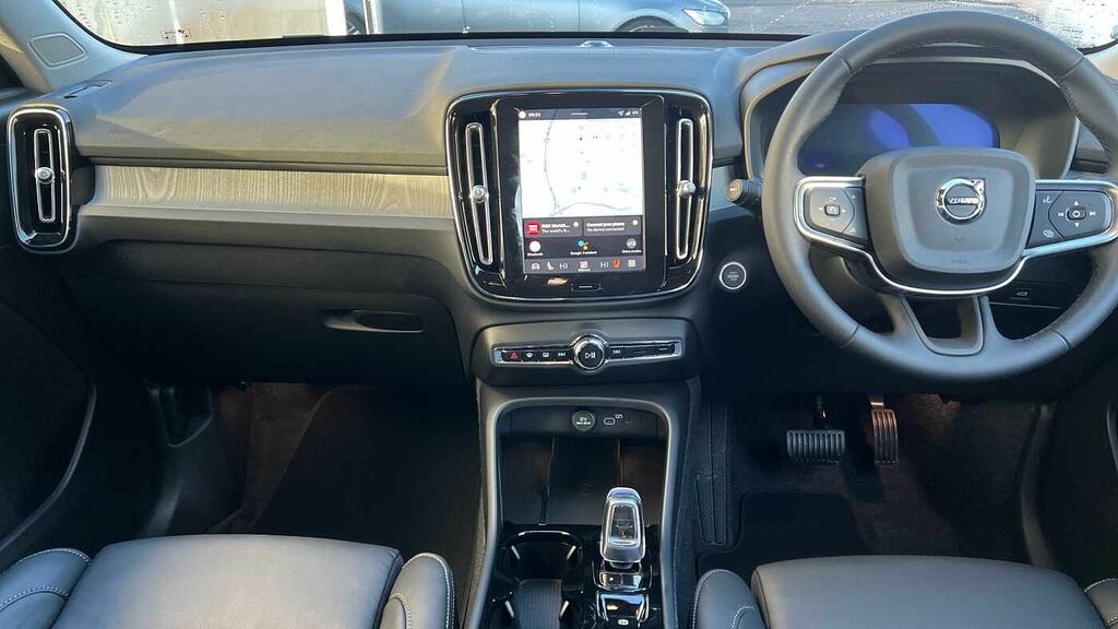 Volvo XC40 2.0 Plus, B3 Mild Hybrid, Dark Leather, 3 HV75GDE #5